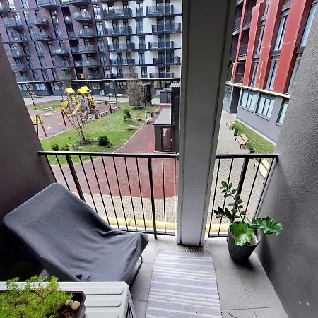 Monro Apartment *
